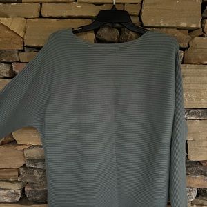 Boutique brand dolman sleeve women’s sweater.
